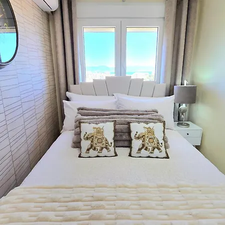 The Eighth Horizon - Skyview Prestige Torremolinos